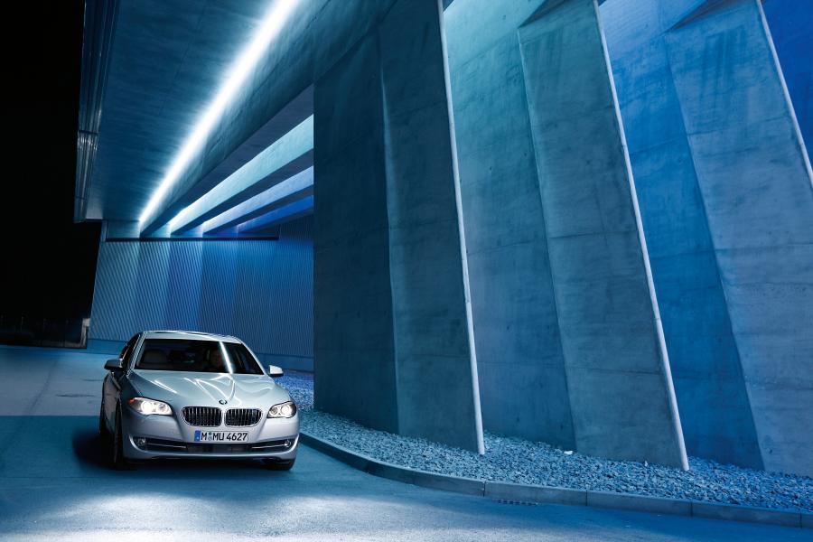  BMW 5-Series 2010 года  (фото 81 из 117)